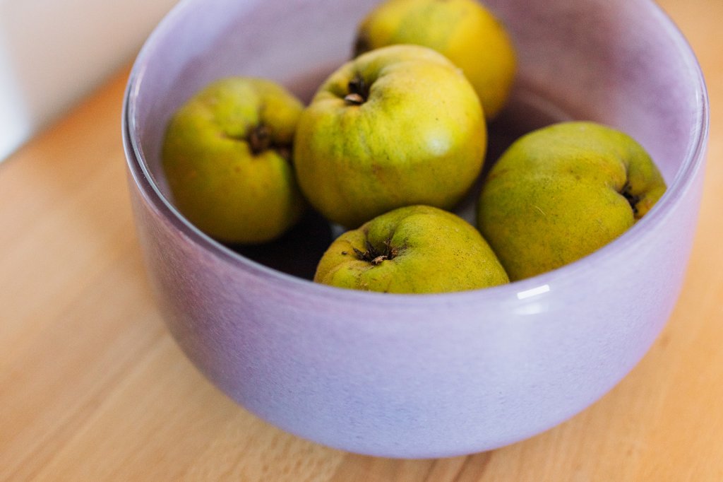 Obstschale mit Quitten